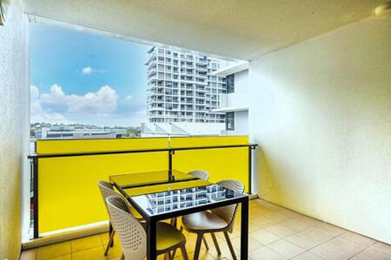 54q Abnb-style Opposite Lush Park Playground, Portside 2br Fpkg * Brisbane