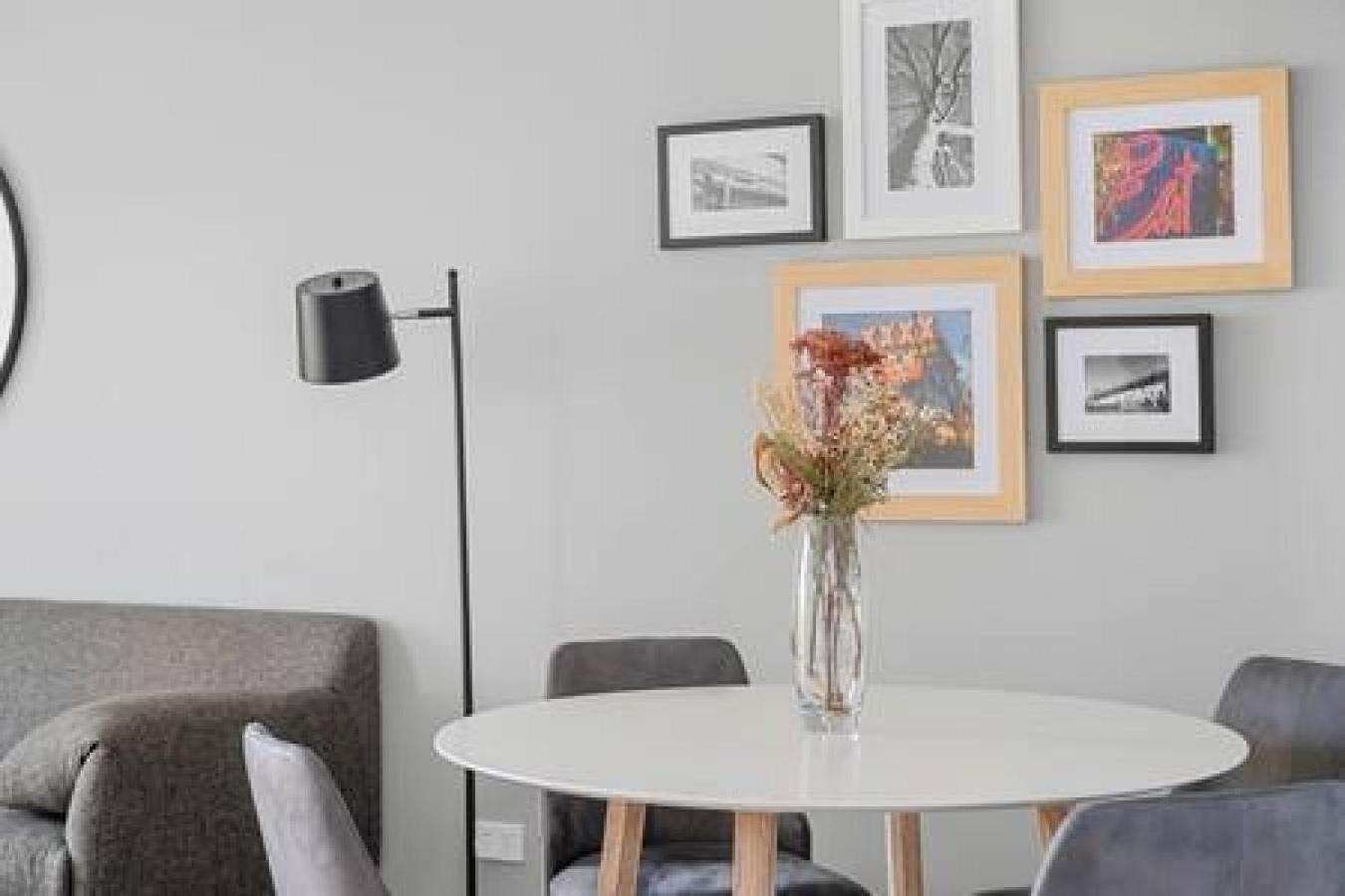 54q Abnb-style Opposite Lush Park Playground, Portside 2br Fpkg *